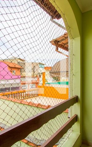 Casa à venda com 200m², 5 quartos e 1 vaga Casa à venda com 200m², 5 quartos e 1 vagaVaranda do quarto 1