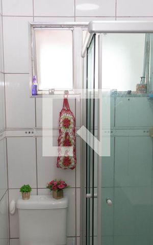 Apartamento à venda com 60m², 2 quartos e 1 vaga Apartamento à venda com 60m², 2 quartos e 1 vagaBanheiro