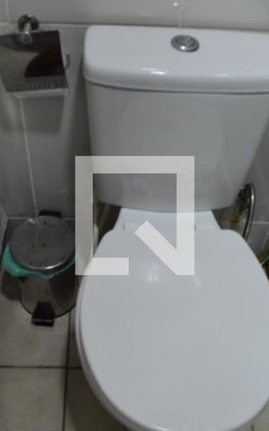 Casa à venda com 74m², 2 quartos e 1 vagaBanheiro Social 2