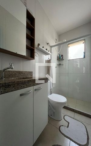 Casa à venda com 74m², 2 quartos e 1 vagaBanheiro social 1