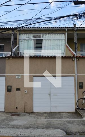 Casa à venda com 74m², 2 quartos e 1 vagaFachada