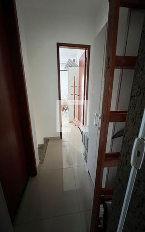 Casa à venda com 74m², 2 quartos e 1 vagaCorredor