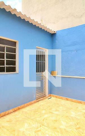 Casa à venda com 80m², 2 quartos e 1 vagaÁrea externa