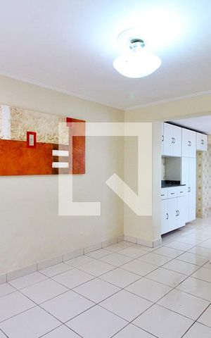 Casa à venda com 80m², 2 quartos e 1 vagaSala