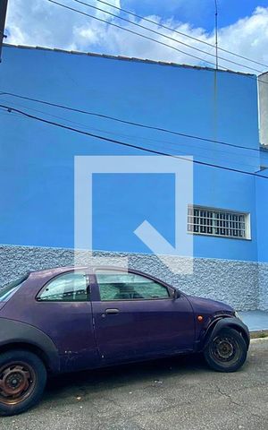 Casa à venda com 80m², 2 quartos e 1 vaga Casa à venda com 80m², 2 quartos e 1 vagaFachada