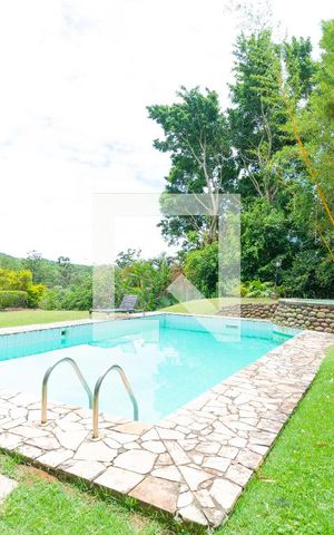 Casa à venda com 565m², 6 quartos e 4 vagasPiscina
