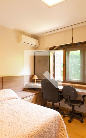 Casa à venda com 565m², 6 quartos e 4 vagasSuíte 2