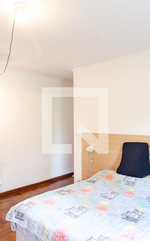 Casa à venda com 237m², 4 quartos e 2 vagas Casa à venda com 237m², 4 quartos e 2 vagasSuíte