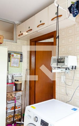Casa à venda com 237m², 4 quartos e 2 vagas Casa à venda com 237m², 4 quartos e 2 vagasLavanderia