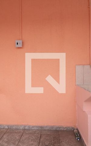 Casa para alugar com 70m², 2 quartos e sem vagaÁrea de Serviço