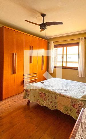 Casa à venda com 165m², 3 quartos e 1 vagaSuíte