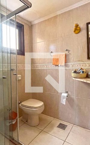 Casa à venda com 165m², 3 quartos e 1 vagaBanheiro