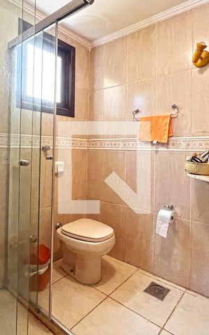 Casa à venda com 165m², 3 quartos e 1 vagaBanheiro