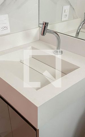 Apartamento à venda com 57m², 2 quartos e 1 vaga Apartamento à venda com 57m², 2 quartos e 1 vagaBanheiro