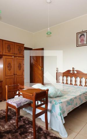 Casa para alugar com 1750m², 6 quartos e 6 vagasSuíte 3