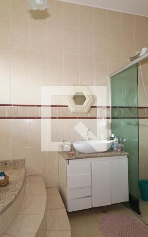 Casa para alugar com 1750m², 6 quartos e 6 vagasBanheiro da Suíte Master