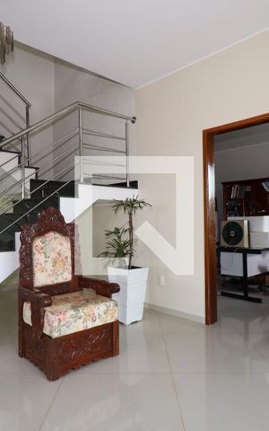 Casa para alugar com 1750m², 6 quartos e 6 vagasSala de Estar 