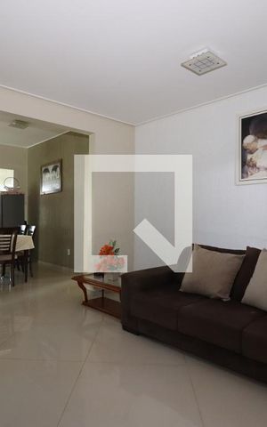 Casa para alugar com 1750m², 6 quartos e 6 vagasSala de TV