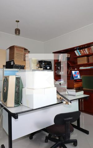 Casa para alugar com 1750m², 6 quartos e 6 vagasQuarto 6