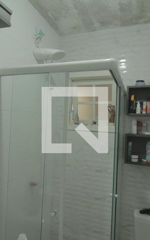 Casa à venda com 65m², 2 quartos e 1 vagaBanheiro