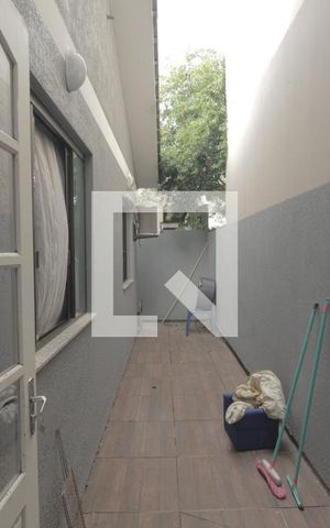 Casa à venda com 65m², 2 quartos e 1 vagaÁrea externa