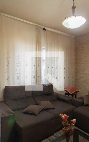 Casa à venda com 264m², 2 quartos e 4 vagasSala