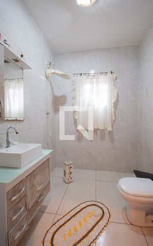Casa à venda com 264m², 2 quartos e 4 vagasBanheiro 2