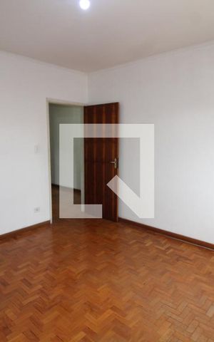 Casa para alugar com 160m², 2 quartos e 2 vagasQuarto
