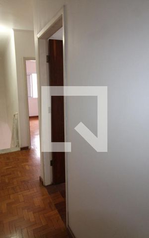 Casa para alugar com 160m², 2 quartos e 2 vagasCorredor