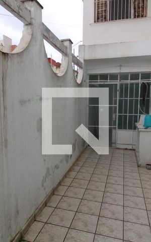 Casa para alugar com 160m², 2 quartos e 2 vagasCorredor