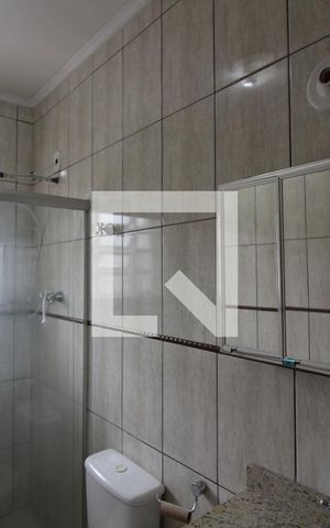 Casa para alugar com 160m², 2 quartos e 2 vagasBanheiro