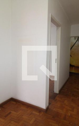 Casa para alugar com 160m², 2 quartos e 2 vagasCorredor