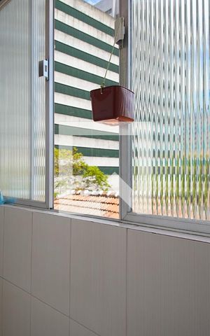 Apartamento à venda com 65m², 2 quartos e sem vagaÁrea de Serviço