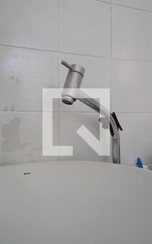 Apartamento à venda com 65m², 2 quartos e sem vagaBanheiro