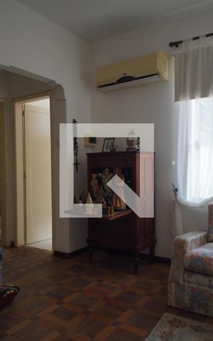 Apartamento à venda com 65m², 2 quartos e sem vagaSala