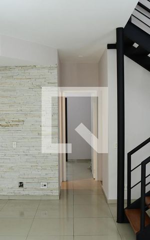 Casa de condomínio para alugar com 107m², 2 quartos e 2 vagasSala