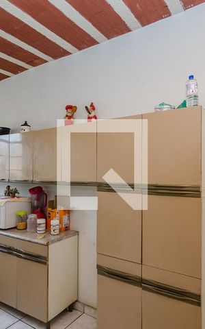 Casa à venda com 200m², 2 quartos e 2 vagas Casa à venda com 200m², 2 quartos e 2 vagasCozinha