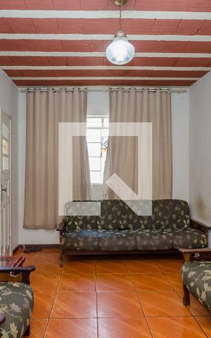 Casa à venda com 200m², 2 quartos e 2 vagas Casa à venda com 200m², 2 quartos e 2 vagasSala 1