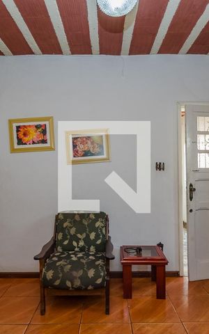 Casa à venda com 200m², 2 quartos e 2 vagas Casa à venda com 200m², 2 quartos e 2 vagasSala 1