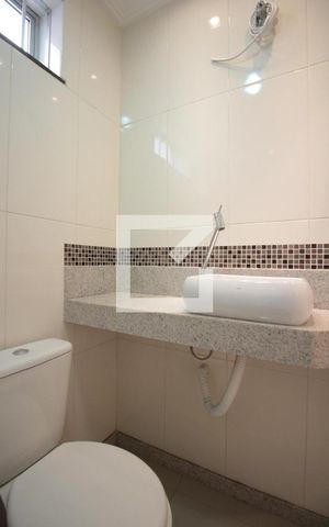 Apartamento à venda com 135m², 3 quartos e 2 vagasSuíte banheiro 
