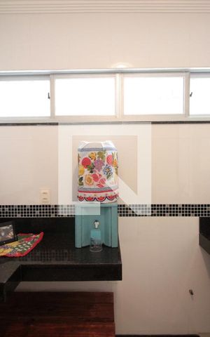 Apartamento à venda com 135m², 3 quartos e 2 vagasCozinha 
