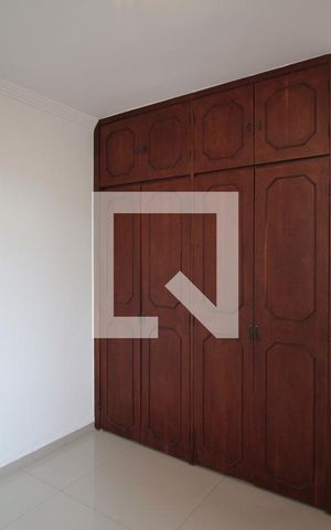 Apartamento à venda com 135m², 3 quartos e 2 vagasQuarto 2