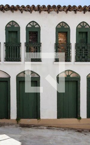 Casa à venda com 1000m², 3 quartos e 6 vagas