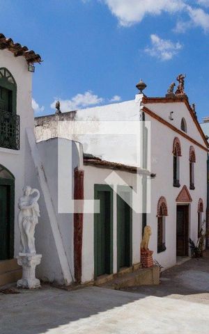 Casa à venda com 1000m², 3 quartos e 6 vagas