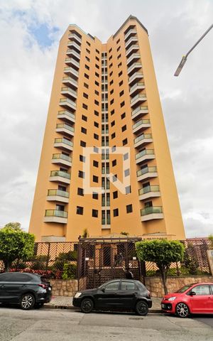 Apartamento à venda com 287m², 3 quartos e 4 vagas Apartamento à venda com 287m², 3 quartos e 4 vagasFachada