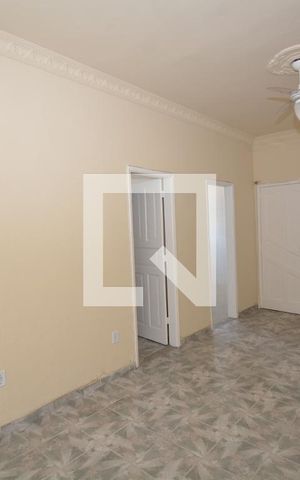 Apartamento à venda com 120m², 2 quartos e sem vagaSala