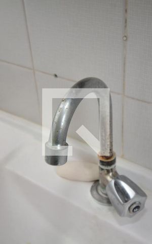 Apartamento à venda com 120m², 2 quartos e sem vagaBanheiro - Torneira