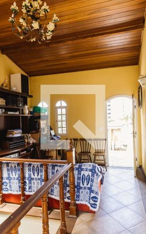 Casa à venda com 280m², 2 quartos e 2 vagas Casa à venda com 280m², 2 quartos e 2 vagasCasa 2 Terraço