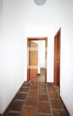 Casa à venda com 500m², 5 quartos e 3 vagasCorredor