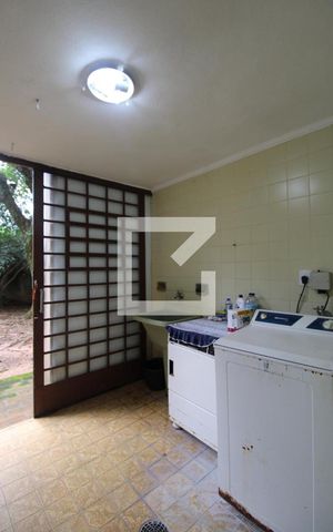 Casa à venda com 500m², 5 quartos e 3 vagasÁrea de Serviço